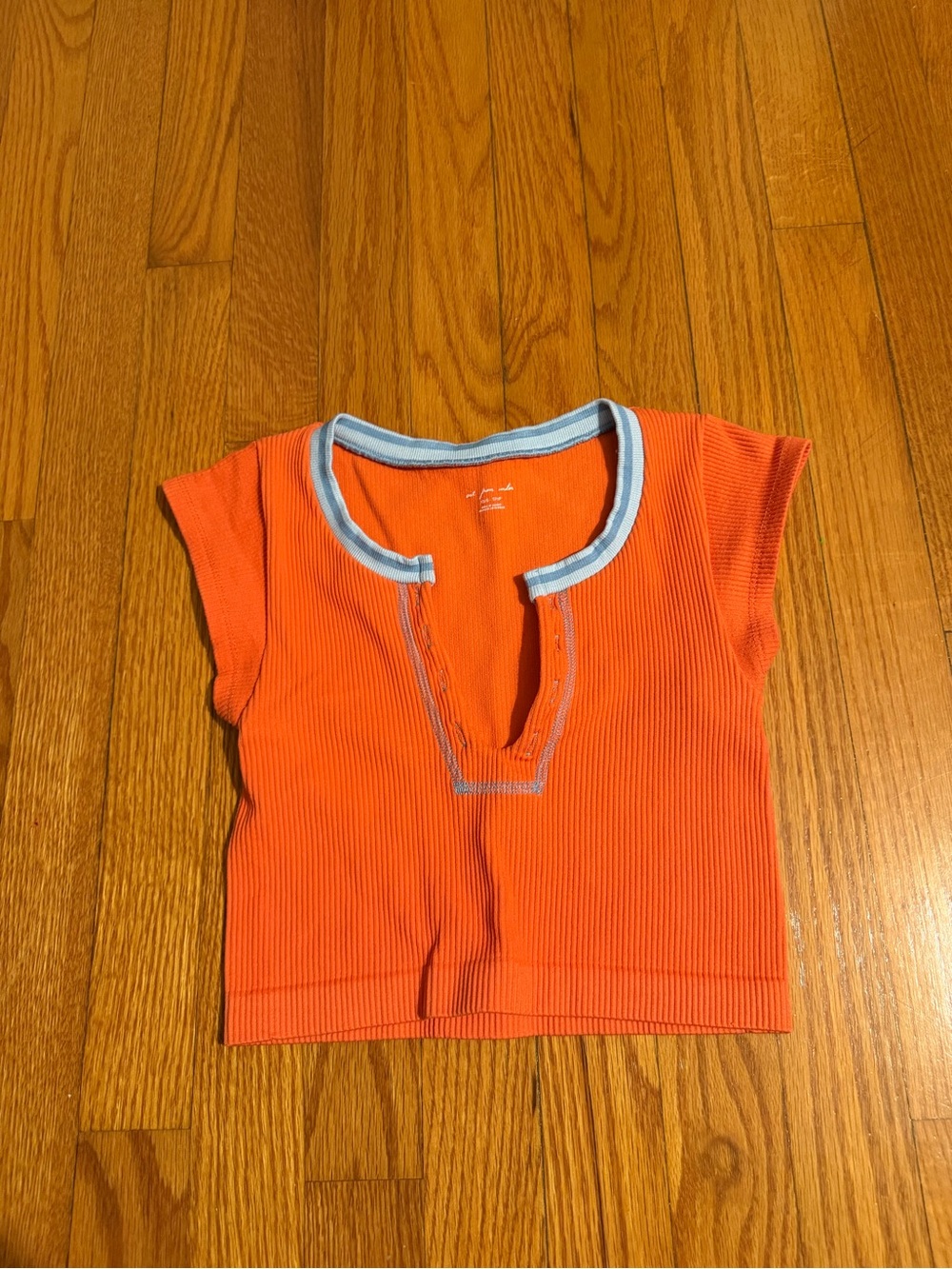 Urban outfitters out from under go for gold cropped tee size xs/s